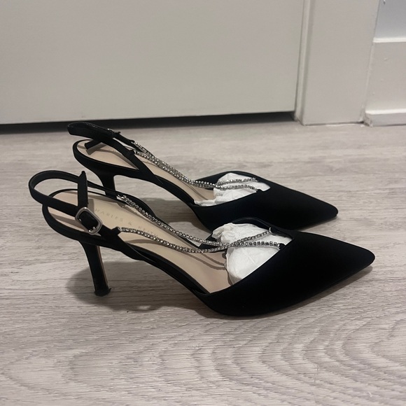 Shoes - Elegant Black Slingback Heels